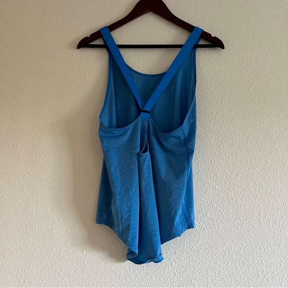 Women's Size Medium Blue / Aqua Nike Dri Fit Lazer Cut Tank - Picture 8 of 10